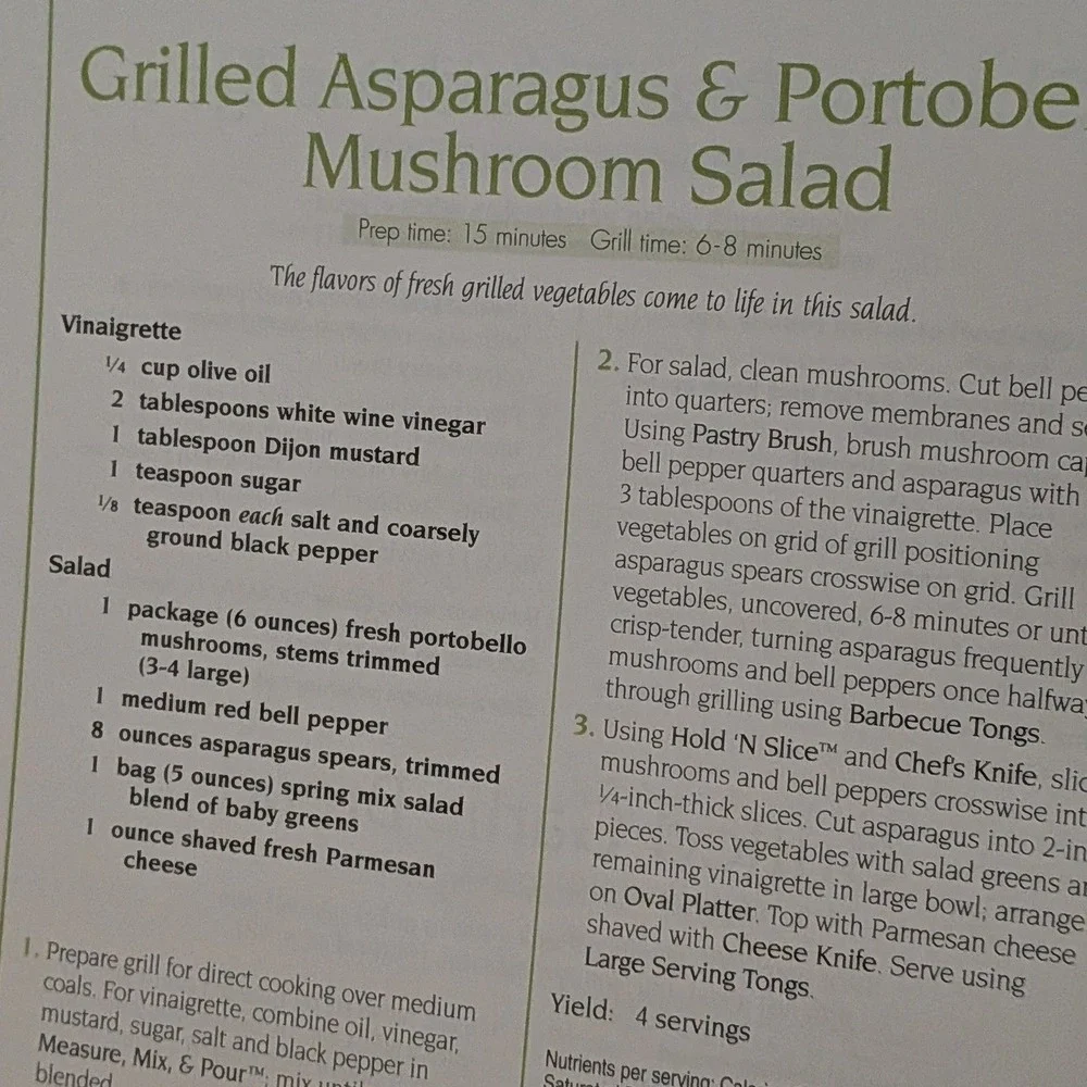 The Pampered Chef Casual‎ Cooking Easy Recipes for Indoors and Out 2002 Cookbook